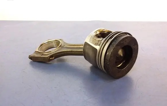 Piston