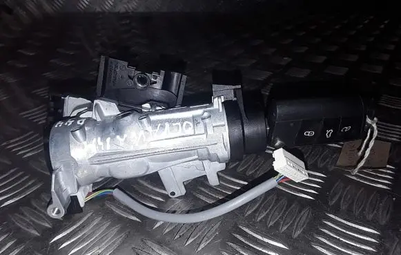 Skoda Octavia Mk3 (5E) Ignition lock 1KO905851