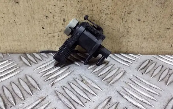 Skoda Yeti (5L) Turbo solenoid valve 1K0906283A