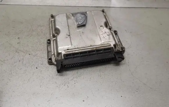 Peugeot 806 Engine control unit/module 0281010135 9636254580