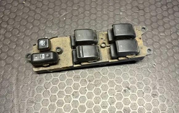Toyota Avensis T250 Electric window control switch 54035173 KB572 8480205210A0