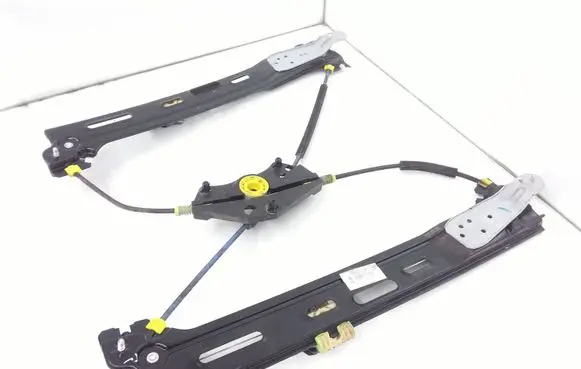 Seat Alhambra (Mk2) Sliding door electric window regulator 7N0843699D