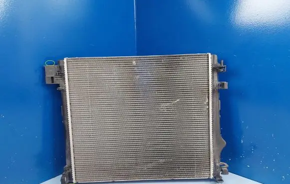 Nissan Qashqai J12 Coolant radiator 21410HV70A T37772C