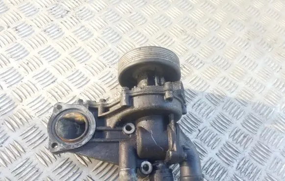 Volkswagen Transporter - Caravelle T4 Water pump 037121013