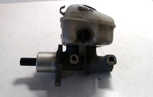 Opel Zafira A Master brake cylinder