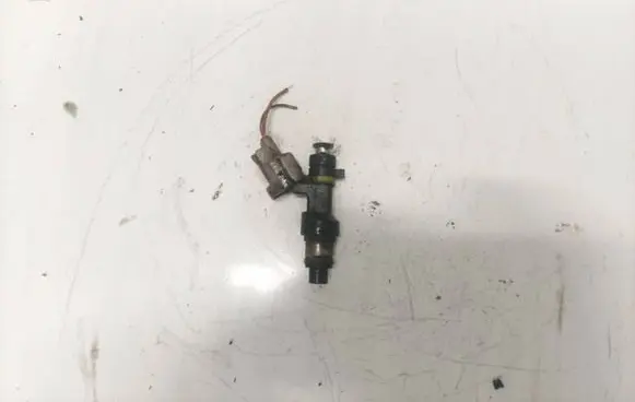 Nissan X-Trail T31 Fuel injector fby2850 5008710