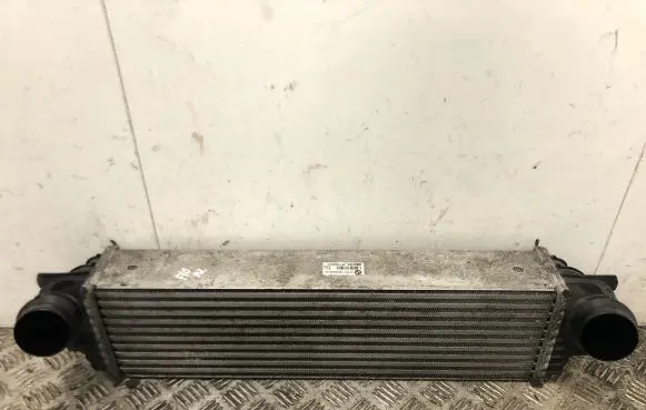 BMW 5 F10 F11 Intercooler radiator 7805629