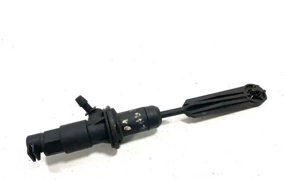 Renault Laguna II Clutch master cylinder 8200019599B 8200019599