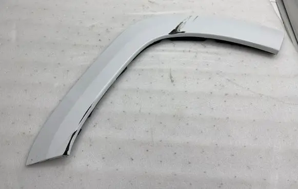 Front arch trim