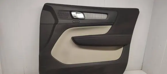 Volvo XC40 Front door card panel trim 32282669