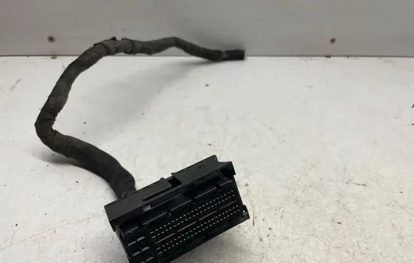 Volkswagen Golf V Engine installation wiring loom 3C0906385