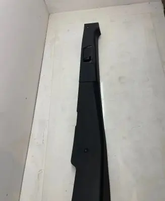 Mercedes-Benz Sprinter W907 W910 (B) pillar trim (top) A9106901800 16113334