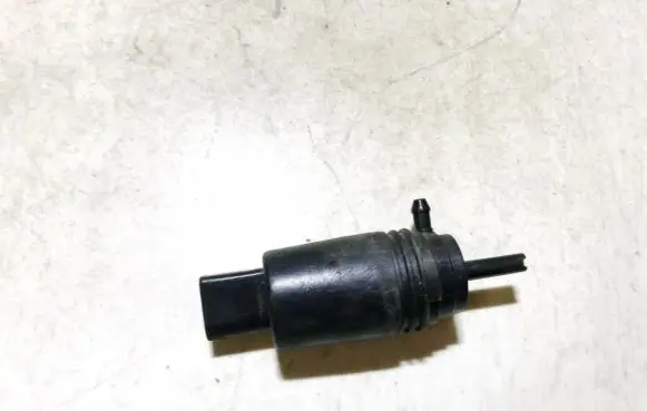 BMW 5 E39 Windscreen/windshield washer pump 67128377612 6712-8377612