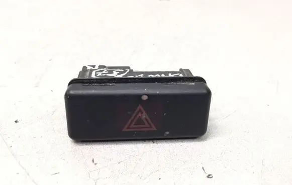 BMW 5 E39 Hazard light switch 8350947