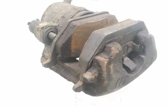 Volkswagen Golf V Front brake caliper
