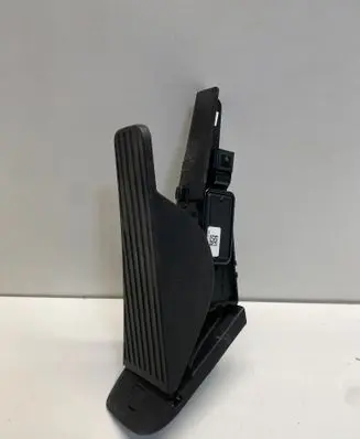 Volvo XC60 Accelerator throttle pedal 32212451 J1809123312 123312
