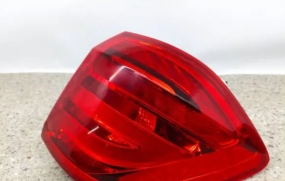 Mercedes-Benz GL X166 Rear/tail lights A1669067601 F00HTM400402