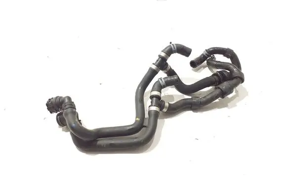 Cupra Formentor Engine coolant pipe/hose 3Q0121156