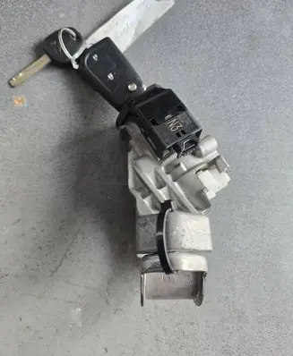 Peugeot 108 Ignition lock 2227