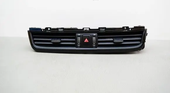 KIA Optima Dashboard air vent grill cover trim 84760D4000WK