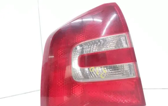 Skoda Octavia Mk2 (1Z) Rear/tail lights 1Z9945095