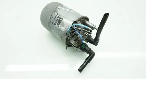 Nissan Pulsar Fuel filter housing 
