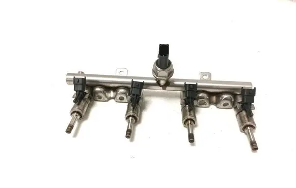 BMW 1 F20 F21 Fuel injector 7592426