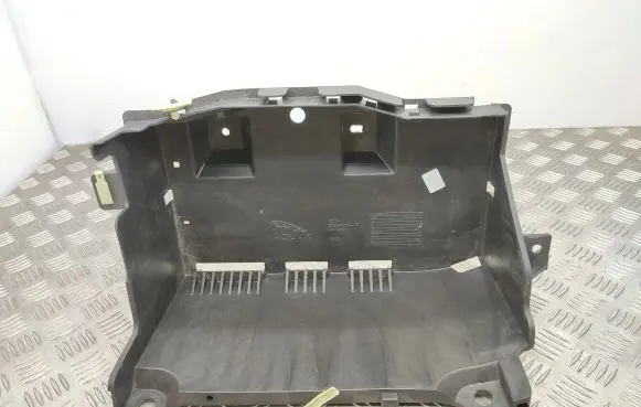 Battery box tray