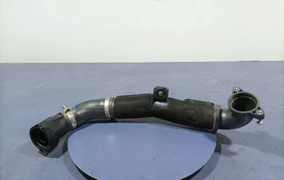 Skoda Superb B5 (3U) Air intake hose/pipe 04L145762CD