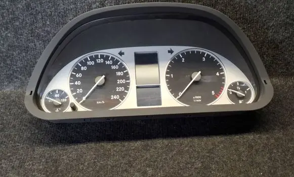 Mercedes-Benz B W245 Speedometer (instrument cluster) A1695401048 0263643248 A1694420621