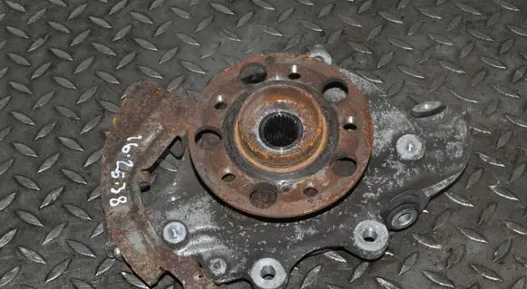 Mercedes-Benz C W205 Rear wheel hub 
