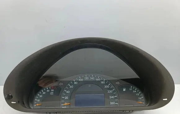 Mercedes-Benz C W203 Speedometer (instrument cluster) A2035403911
