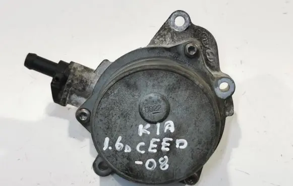 KIA Ceed Vacuum pump 288102A101