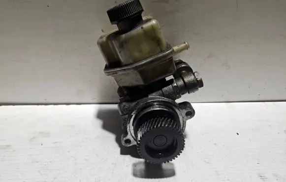 Mazda 6 Power steering pump 3417393K