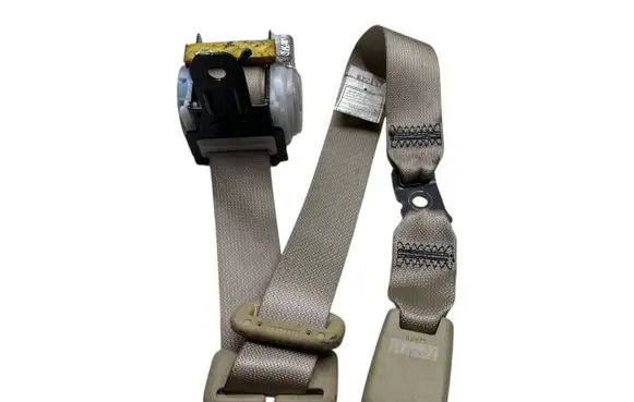 Lexus IS 220D-250-350 Middle seatbelt (rear) TKAF0EF702
