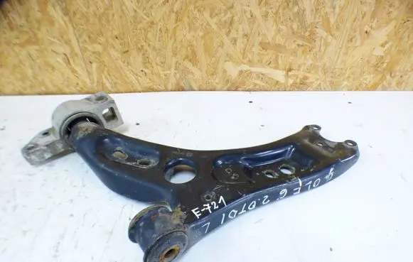 Volkswagen Golf VI Front lower control arm/wishbone 