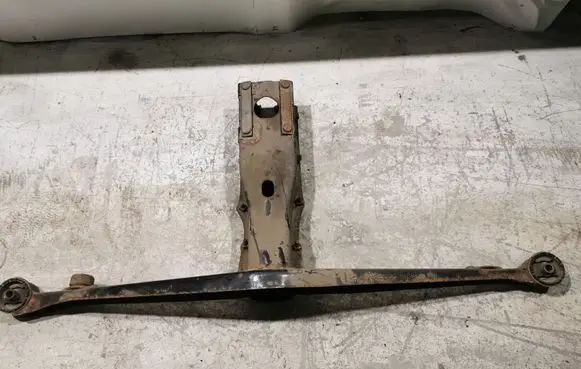 Subaru Impreza II Rear subframe 