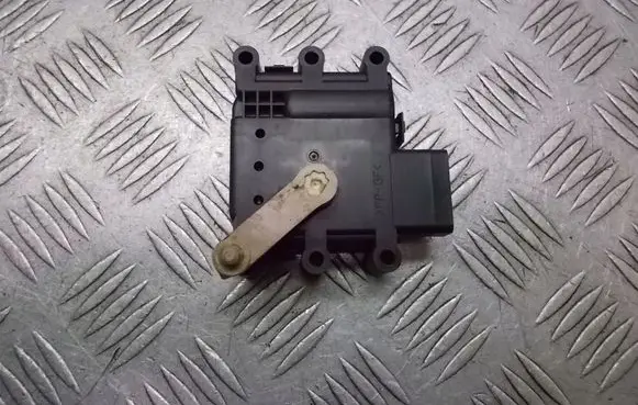 Mazda 6 A/C air flow flap actuator/motor 