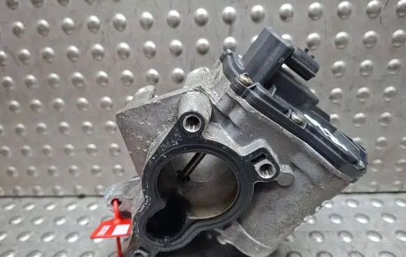 Renault Master III EGR valve S26338868 H8200987088