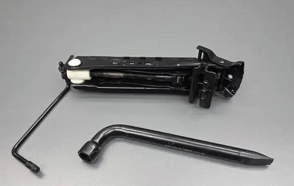 Ford Fiesta Lift Jack 93BB17032AB 2S6117080AC