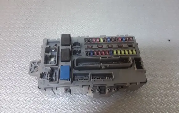 Honda Accord Fuse module 116RA000008
