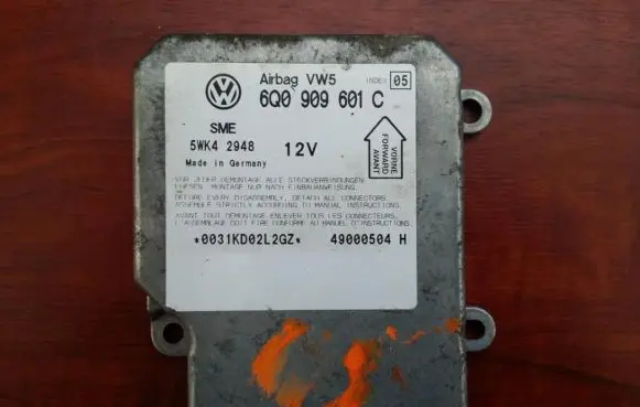 Skoda Fabia Mk1 (6Y) Airbag control unit/module 6Q0909601C 5WK42948