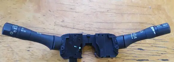Nissan Leaf I (ZE0) Indicator stalk 14A01
