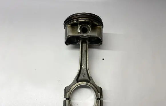 Ford Mustang VI Piston BA5E6K100FA