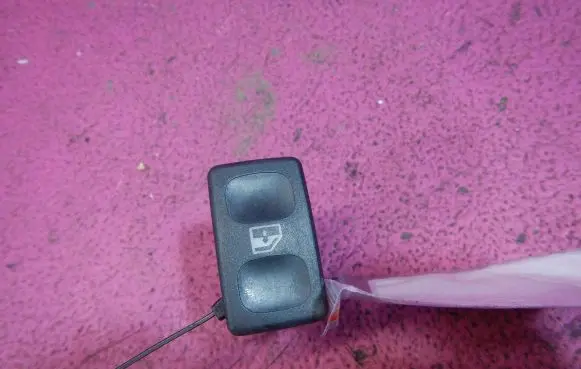 Seat Ibiza II (6k) Quarter vent window switch 6K0959855A
