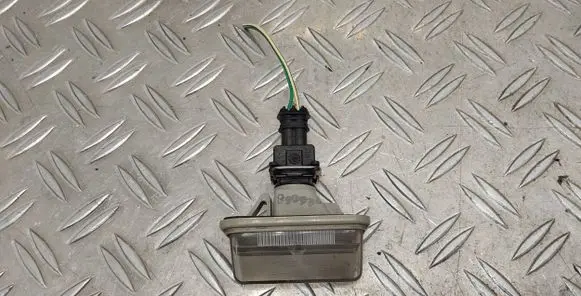 Toyota Avensis T250 Number plate light