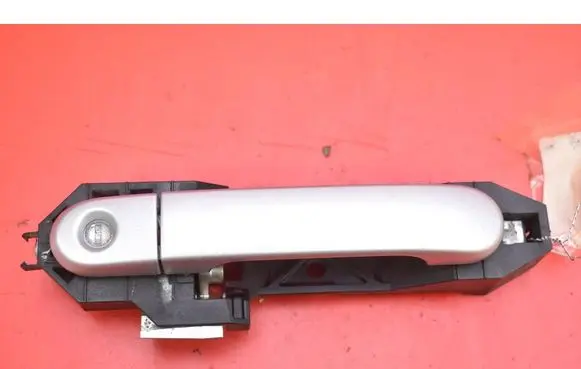 Nissan Tiida C11 Front door exterior handle