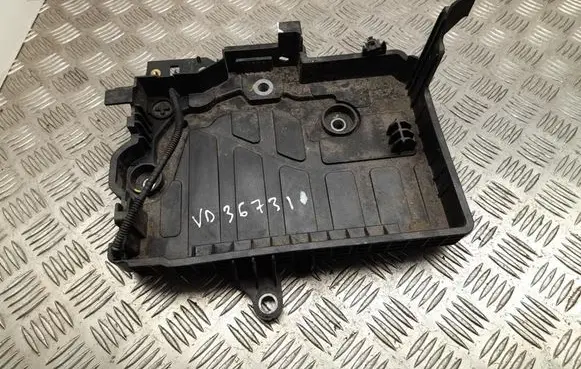 Battery tray