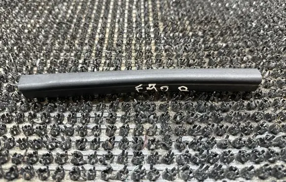 BMW 3 E90 E91 Engine compartment rubber 