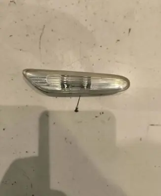 BMW 5 E60 E61 Front fender indicator light 71657411